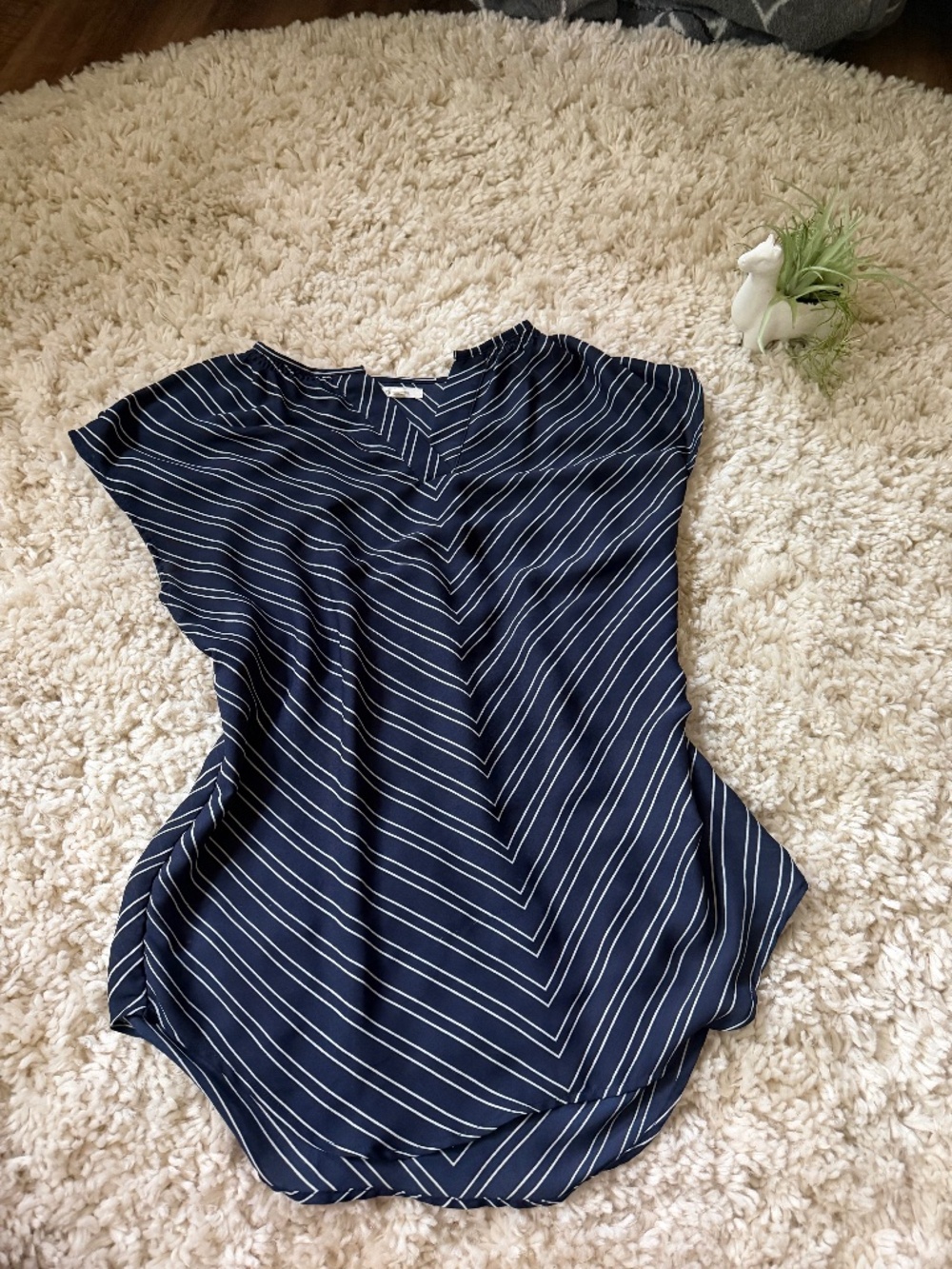 Maurice’s Navy blue and white striped blouse with a flowy, boho vibe Size small